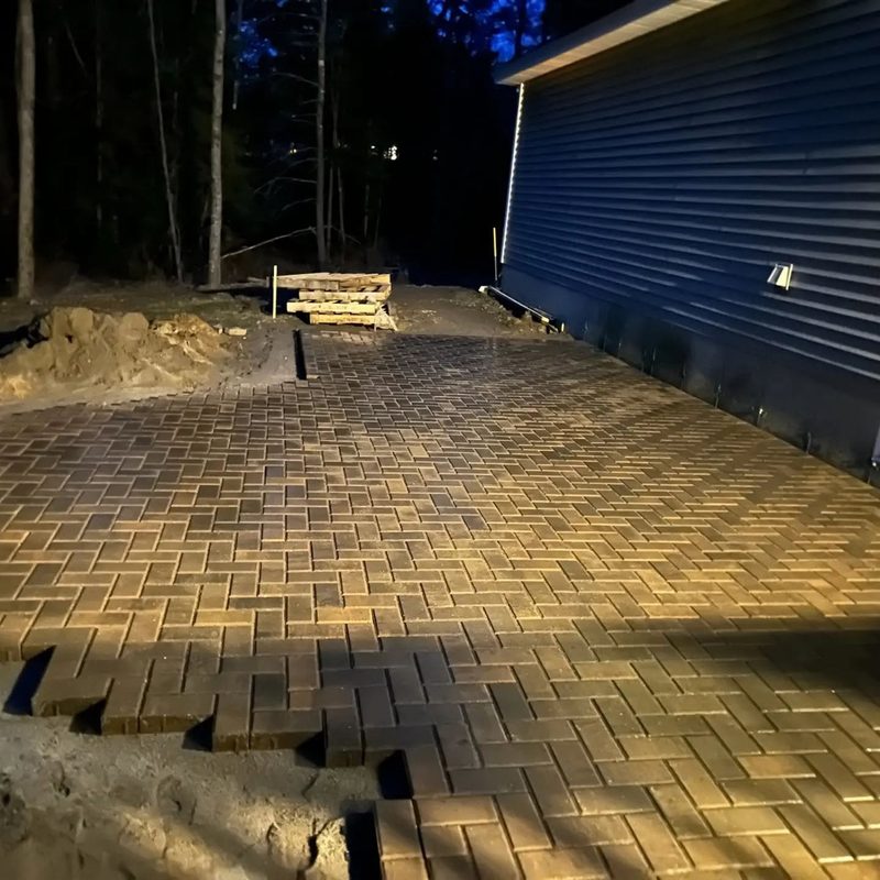 Finished paver patio